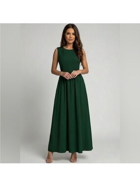 Gathered-Waist A-Line Maxi Dress With Pockets in Gorgeous Forest Green
